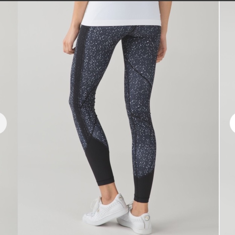 Lululemon Drop it Like It’s Hot Tight - Butterfly
